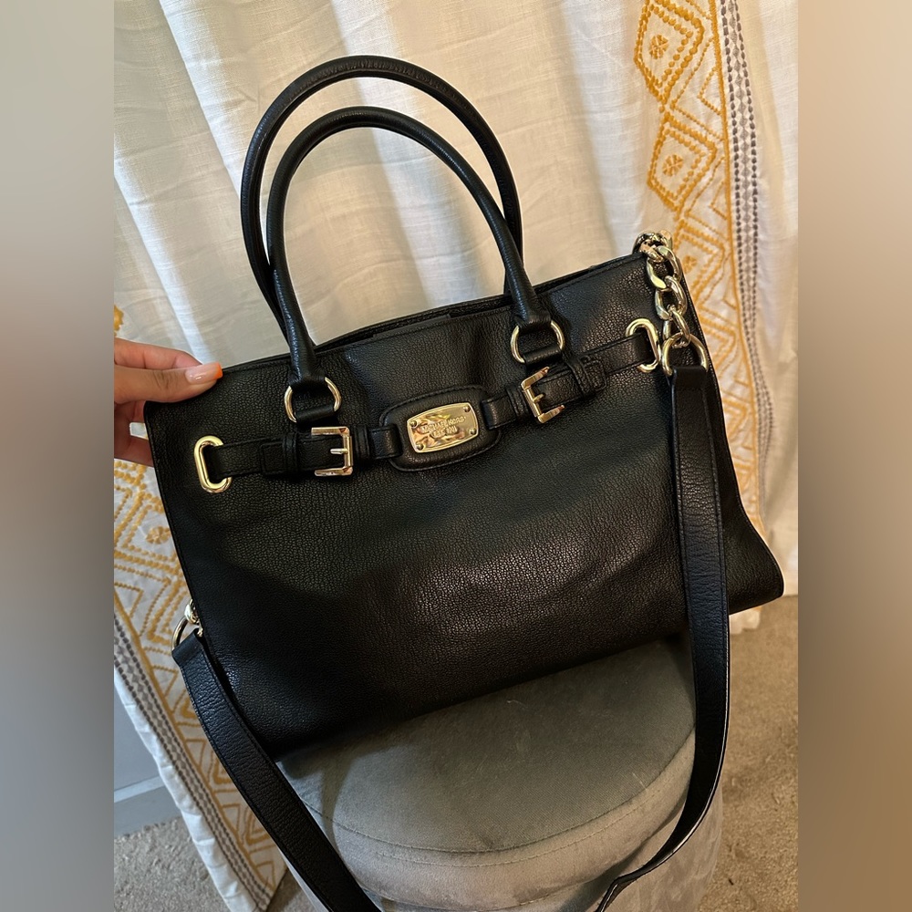 Large Black and gold Michael Kors Leather Shoulder tote